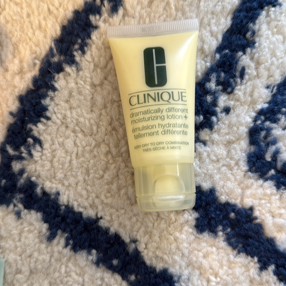 Clinique samples - Picture 3 of 5